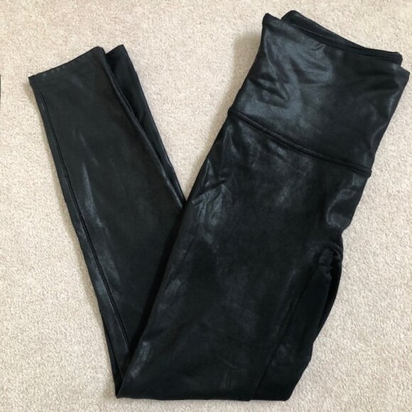 SPANX Faux Leather Look Tights / Leggings with Sheen in Black - Size XL - Picture 3 of 7